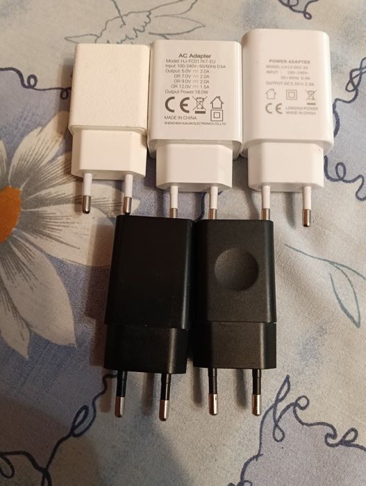 Adaptoare telefoane/tablete