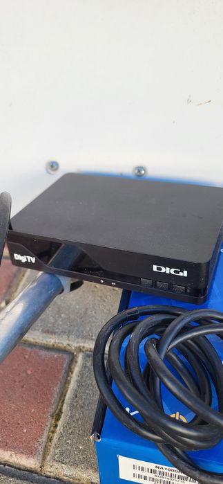 Antena parabolica cu reciver Digi