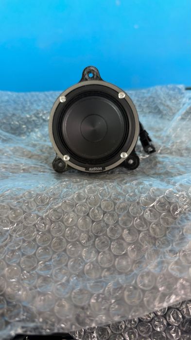 RS Acoustics - Audison - Boxa centrala pentru Golf 8 sau VAG 2022+