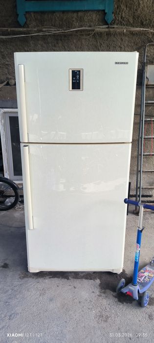 Продам холодильник