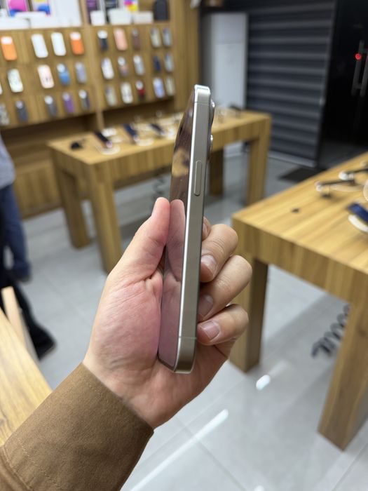 Iphone 15 Pro 256/87%