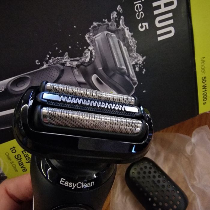 Aparat de ras electric Braun Series 5, umed si uscat, negru/alb, 50 mi