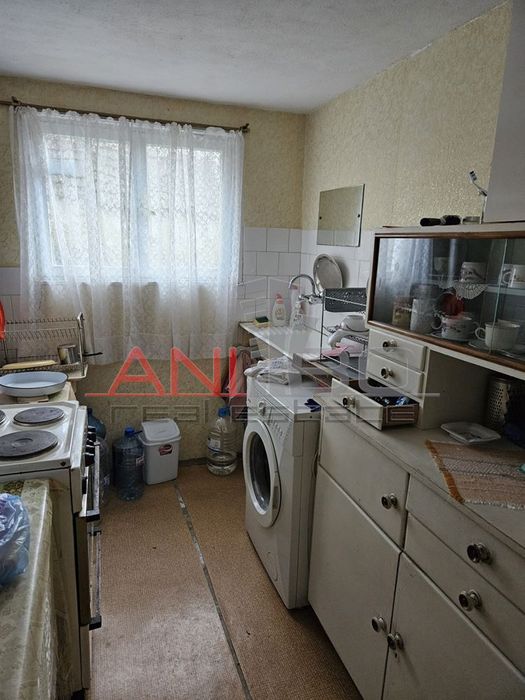 Продава се Къща в с. Режанци, Област Перник - 84 кв.м за 498 €/кв.м - Снимка #6