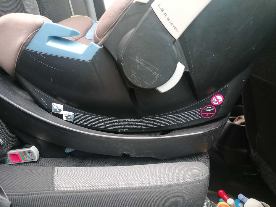 Cybex Aton 3 кош за кола с база