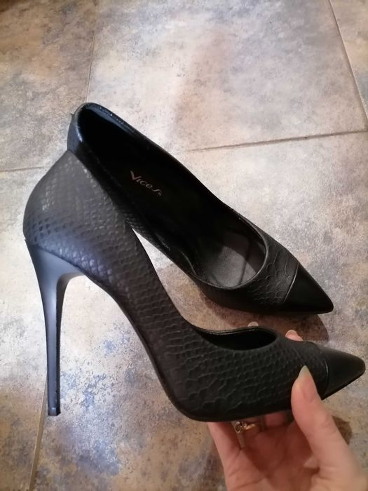 Дамски обувки на ток