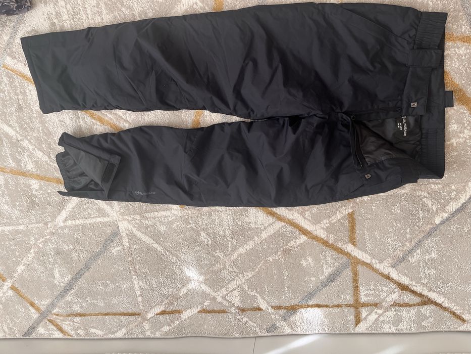 Зимний Куртка Сатылады Актауда