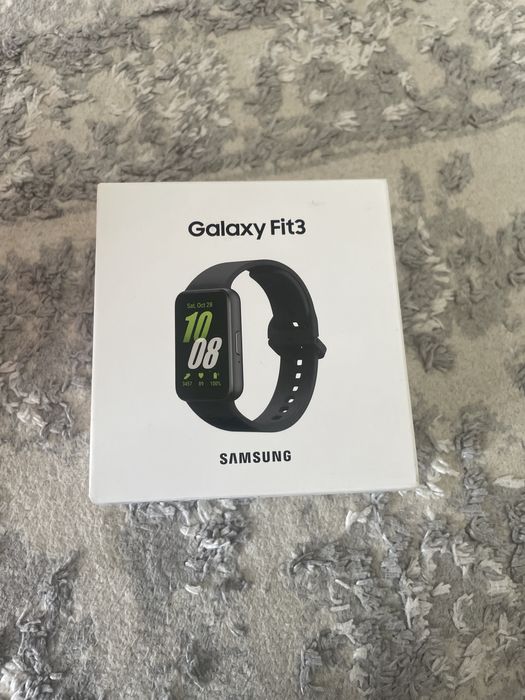 часы Galaxy Fit3 samsung