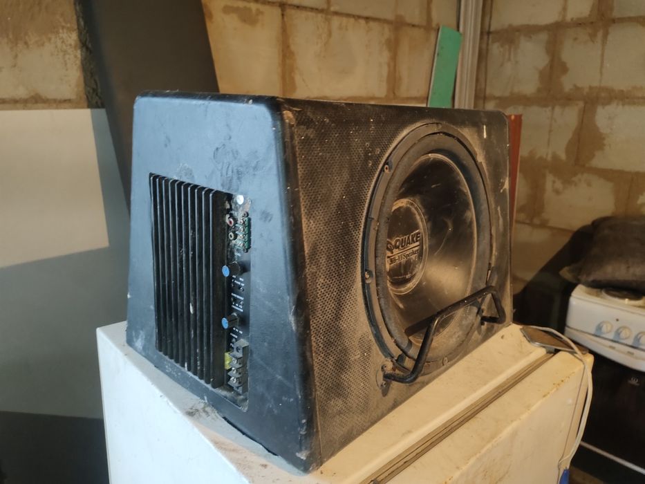 Сабвуфер автомобильный