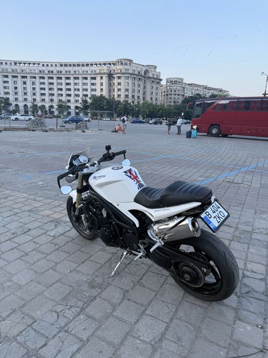 Triumph Speed Triple 1050