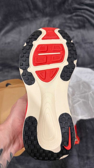 Nike Vomero 18 кроссовки