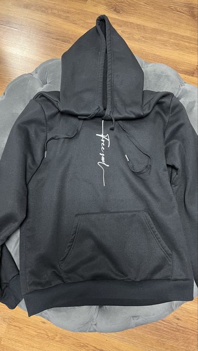 Суитчъри (худи) и пуловери