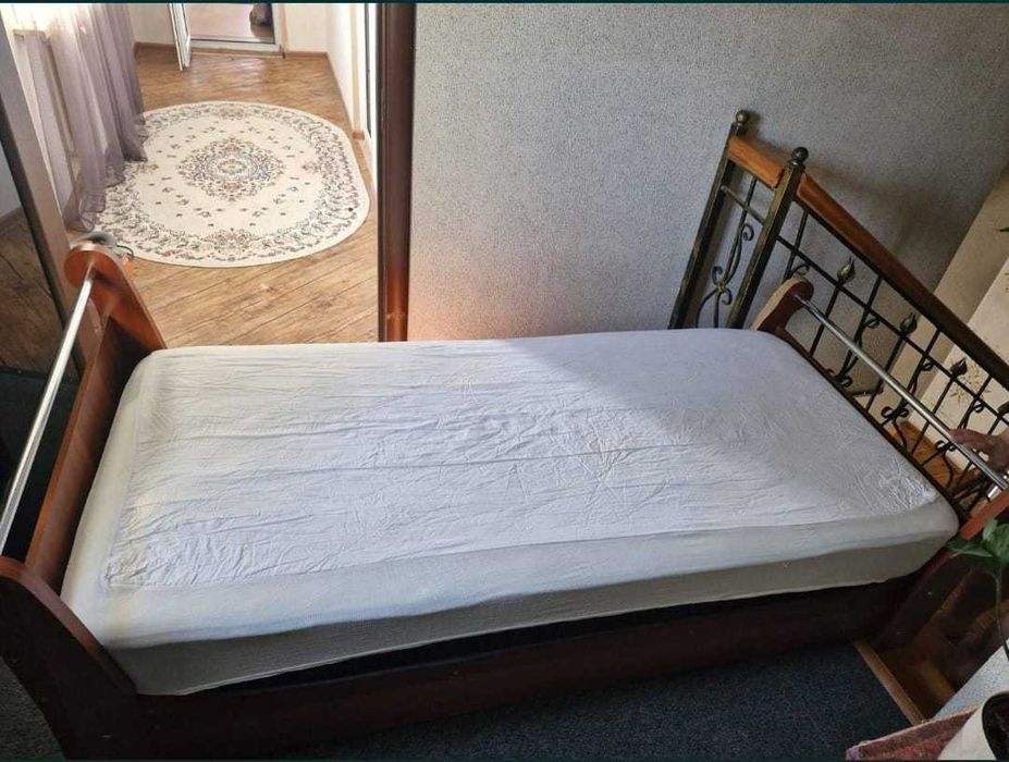 Продам односпальную кровать