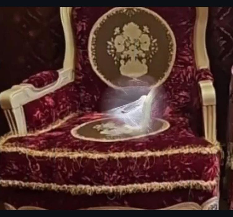 Продам диван и два кресла