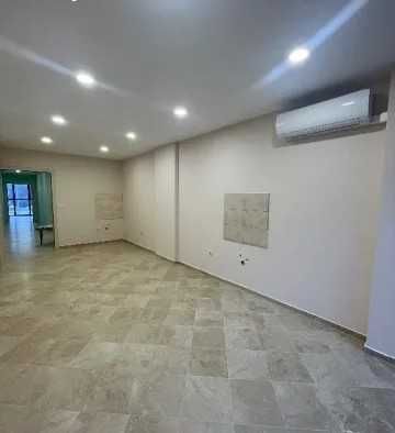 Дава се под наем Офис в Варна, Гранд Мол Варна - 50 кв.м за 510 € - Снимка #4