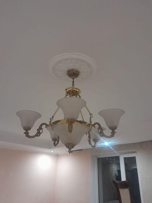 Люстра из стекла