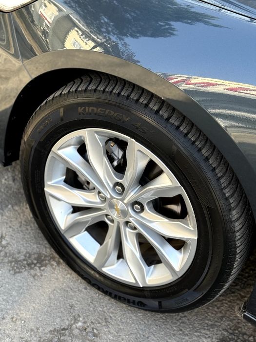 Malibu 2 sotiladi  23.000$