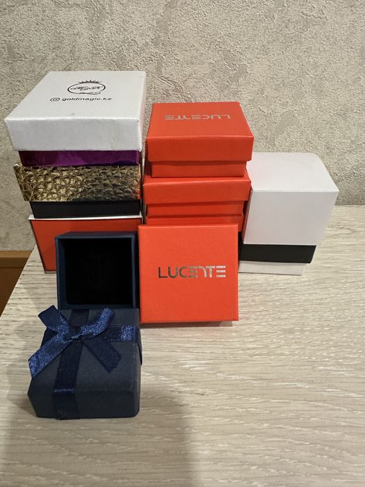 Коробочки для украшений.