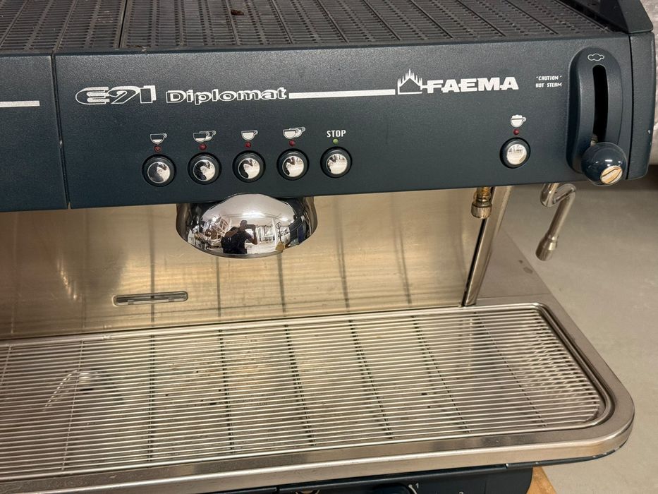 Espressor profesional Faema E91 Diplomat