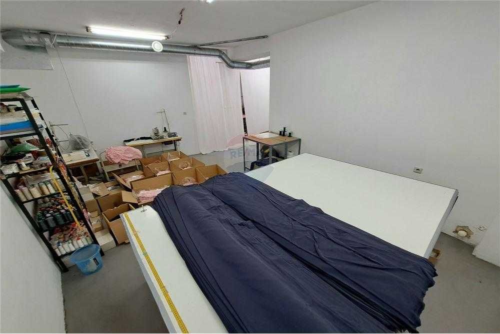 Продава се Промишлена сграда в Русе, Център - 240 кв.м за 600 €/кв.м - Снимка #10