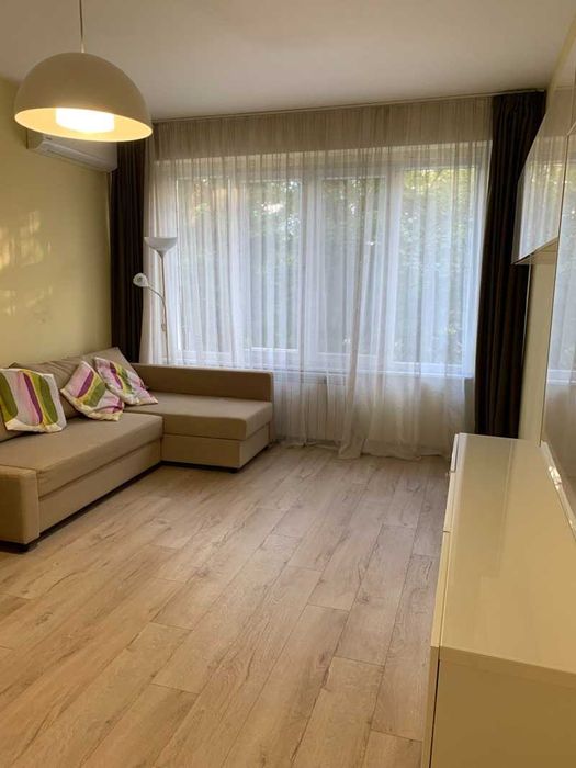 Дава се под наем Тристаен апартамент в София, Мусагеница - 60 кв.м за 612 € - Снимка #2