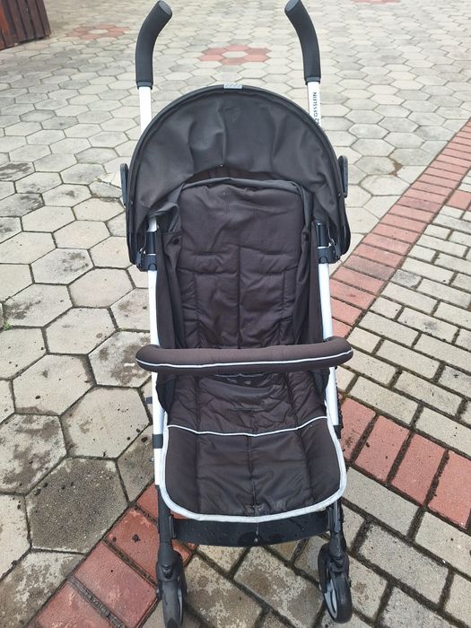 Cărucior de copii si scoica