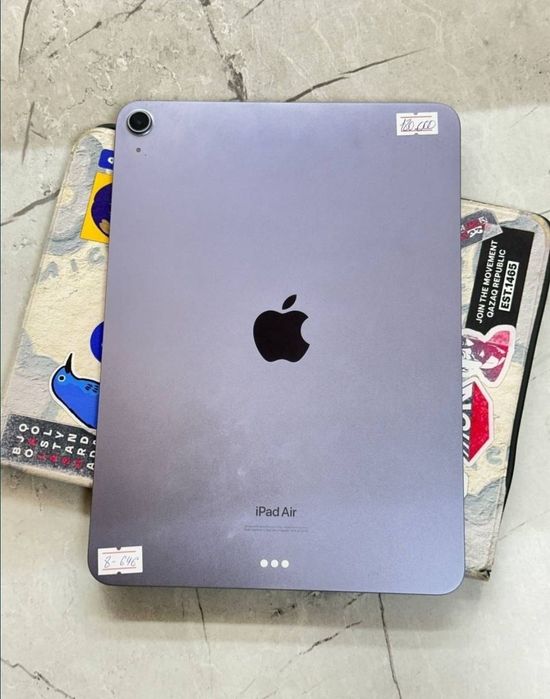 iPad air 5  64GB