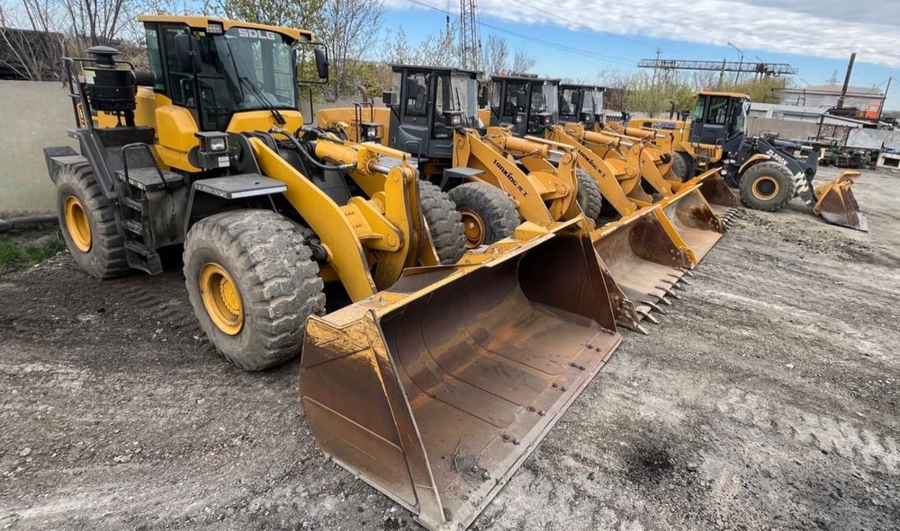 Услуги погрузчиков, бульдазеров!