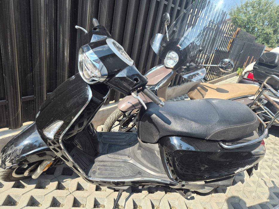 Vand scuter Kymco Like - 25km/h - fara permis