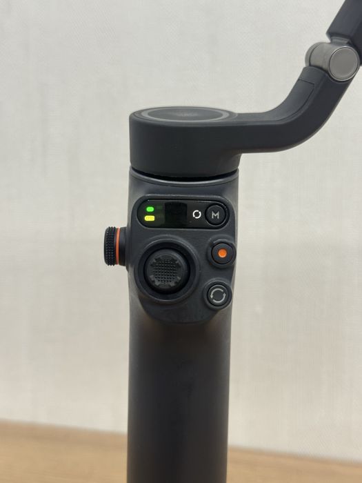 Продам стабилизатор Dji