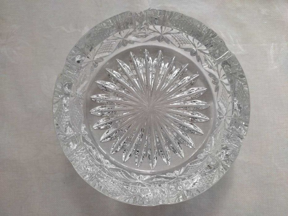 Хрустальная пепельница