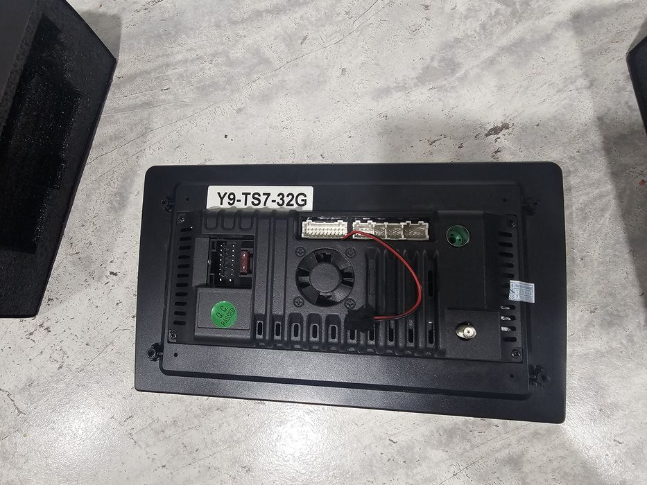 Андроид на ларгус