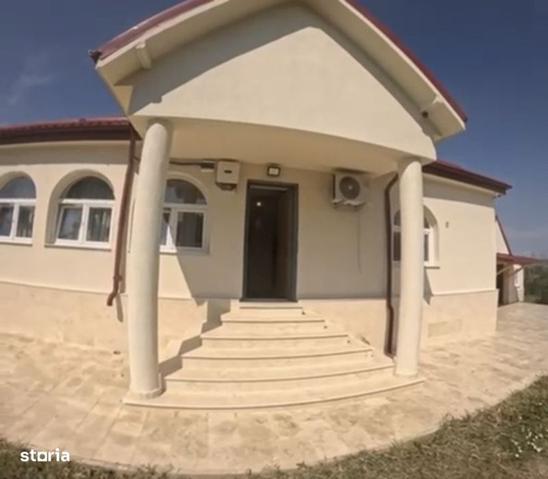 Casa parter , teren 1000 mp , panouri fotovoltaice, Simnicu de sus