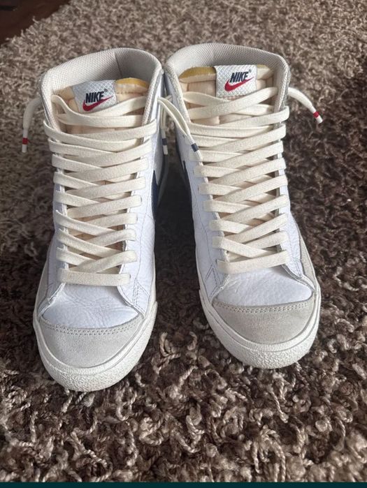 Vând blazer mid 77 white navy-sayl