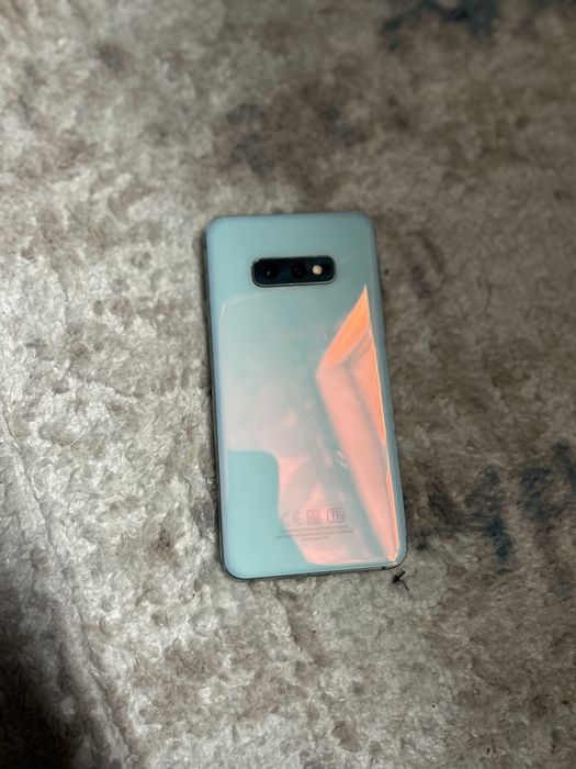 Самсунг с10е 11 андроид версия СРОЧНОО