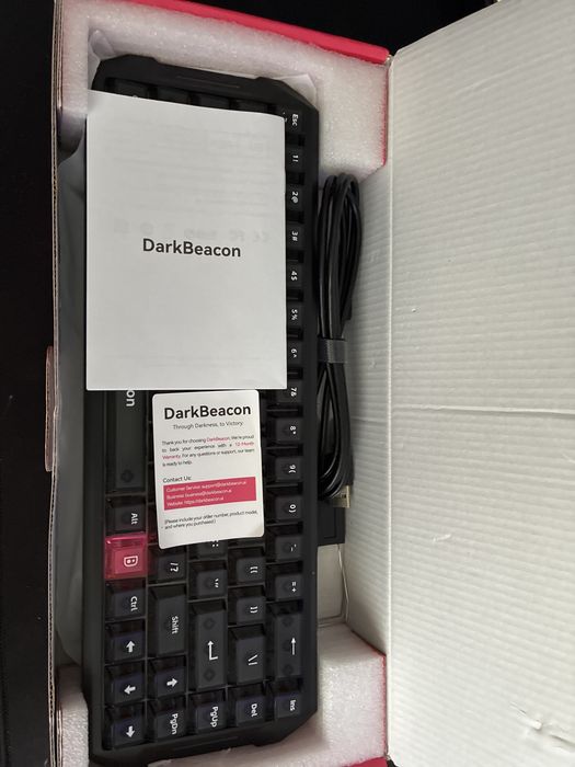 Tastatura hall efect dark beacon flux 68HE