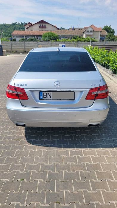 MERCEDES-BENZ E-Class 2009 — imagine 3