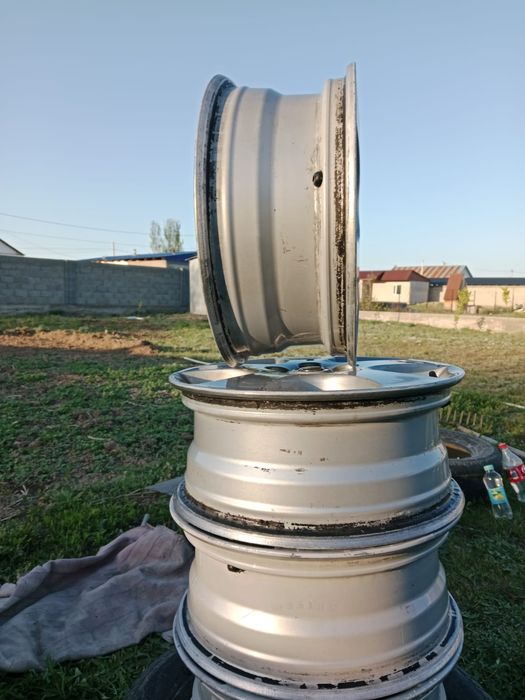 Продам диск Ниссан примера