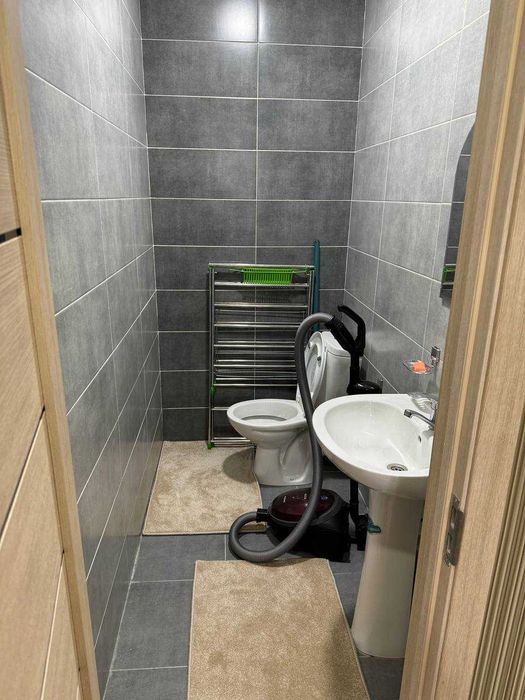 Продам новостройку 3/10/16 улМахтумкули с обстановкой 85кв.м