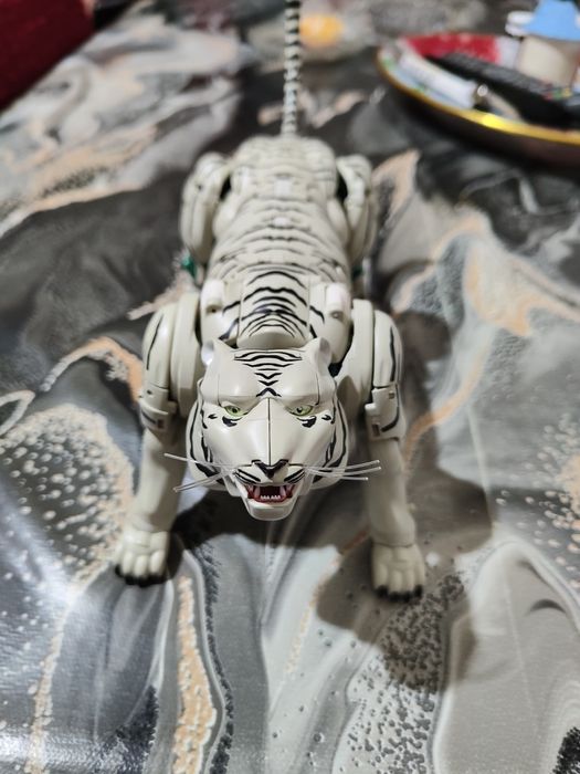 KO MP 50 Tigertron/ Трансформърс фигура Тигъртрон