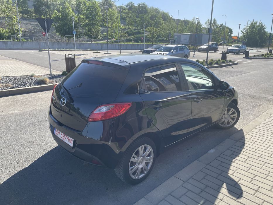 MAZDA 2 2011 — imagine 4