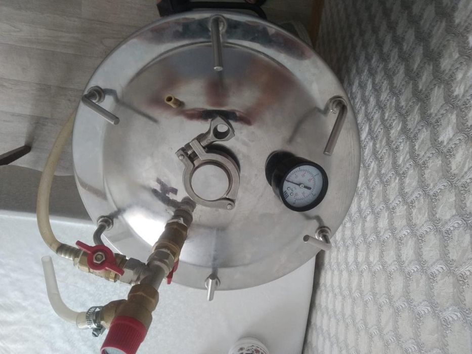 Продам паровой автоклав Булат