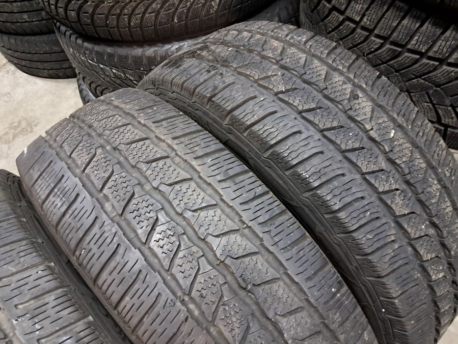 Anvelope second iarna 215 65 R16C Continental