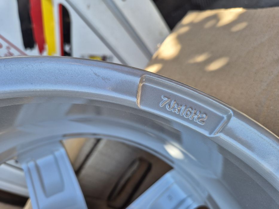 Джанти Dezent 16 цола , 5х108 , 7j , et37 , Ford Volvo
