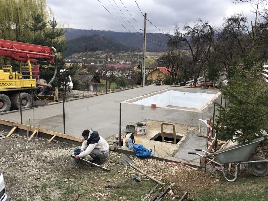 Constructii piscine.