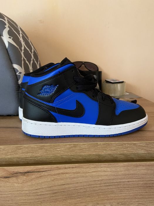 Nike Air Jordan 1 Mid royal blue