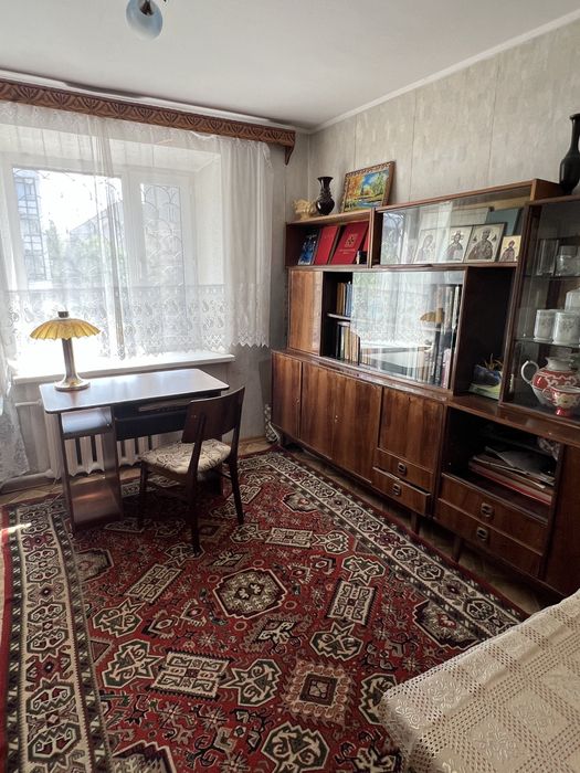 Продам трехкомнатную квартиру