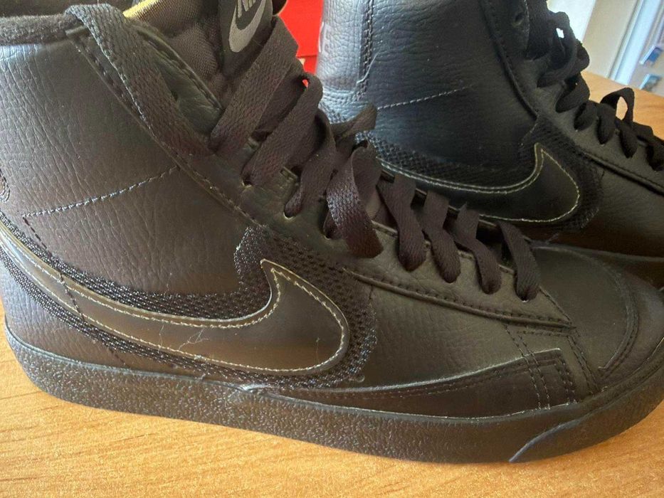 Юношески високи маратонки Nike - 38 номер , 24см стелка