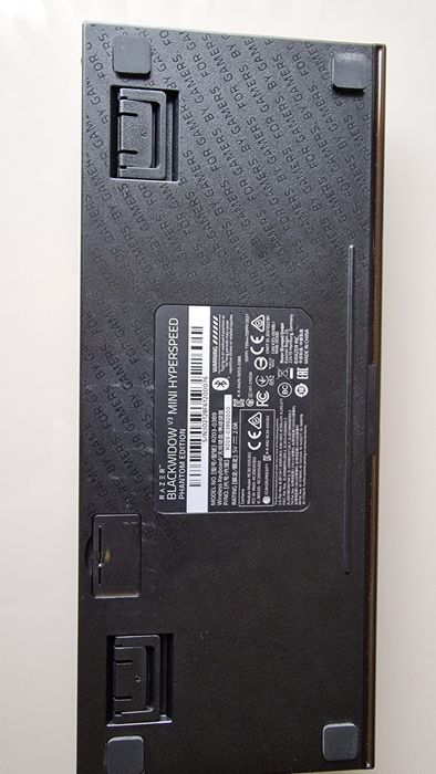 Razer Blackwidow v3 Mini Hyperspeed Phantom edition зелени суичове