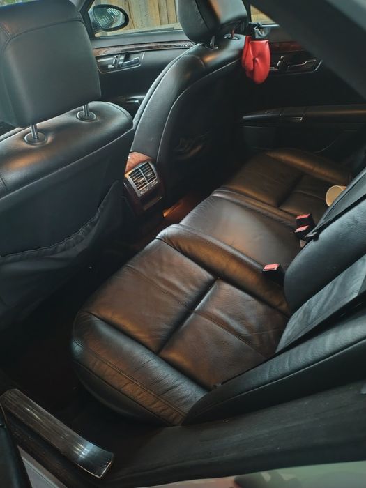 Vând Mercedes s class