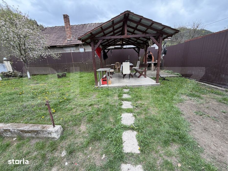 Casa cu 4 camere in suprafata de 100 mp